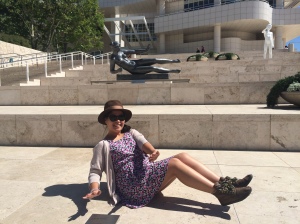 Trying to imitate the sculpture! As you can see,  I'm working my core! ;)